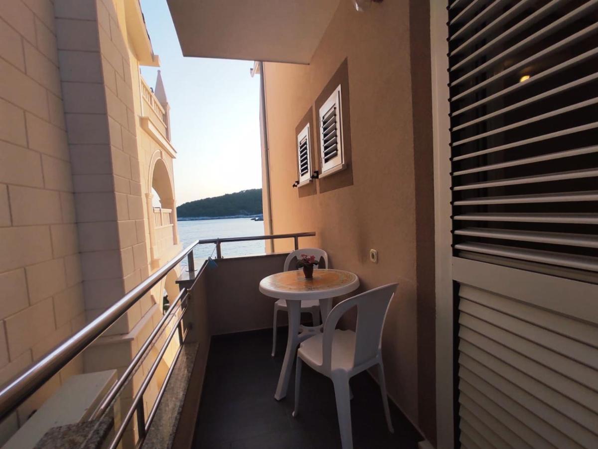מילנה Apartments Dragica מראה חיצוני תמונה
