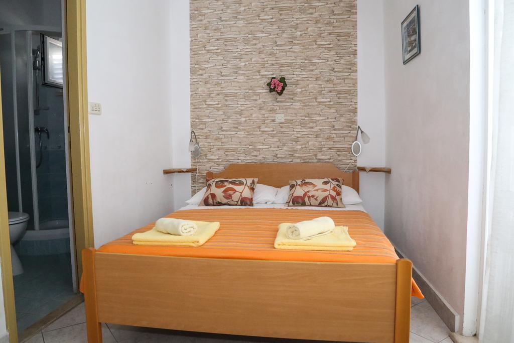 מילנה Apartments Dragica מראה חיצוני תמונה