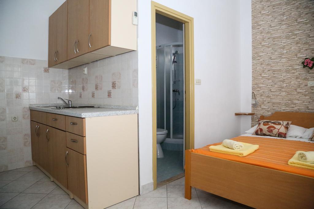 מילנה Apartments Dragica מראה חיצוני תמונה