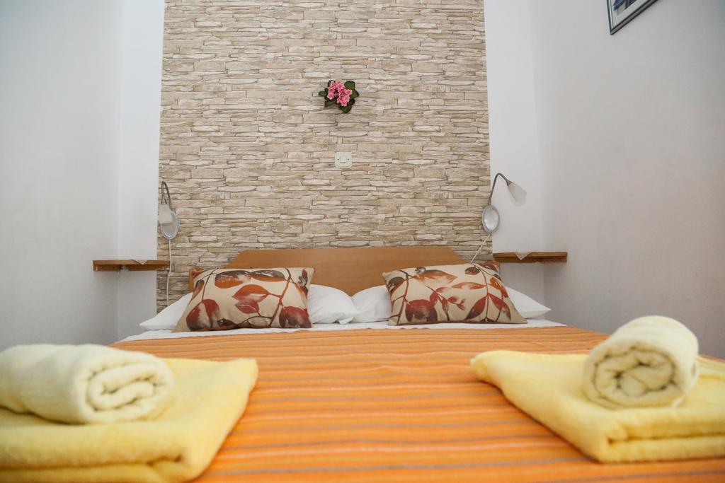 מילנה Apartments Dragica מראה חיצוני תמונה