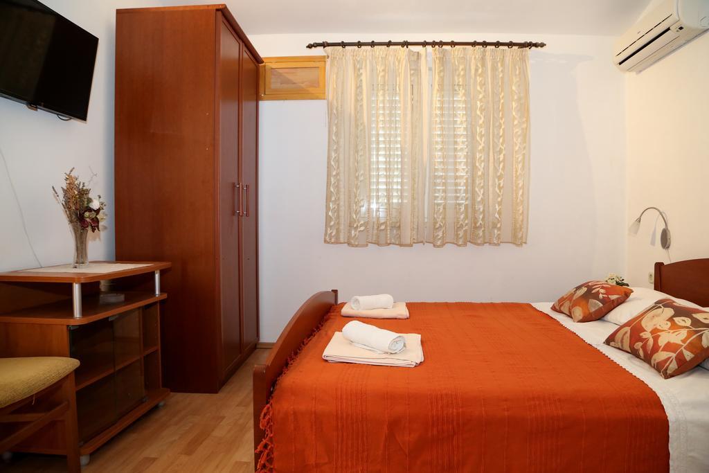 מילנה Apartments Dragica מראה חיצוני תמונה