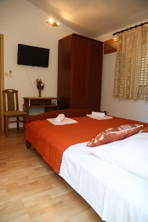 מילנה Apartments Dragica מראה חיצוני תמונה