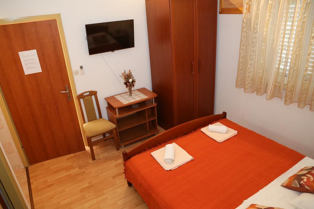 מילנה Apartments Dragica מראה חיצוני תמונה