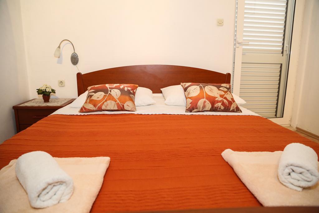 מילנה Apartments Dragica מראה חיצוני תמונה