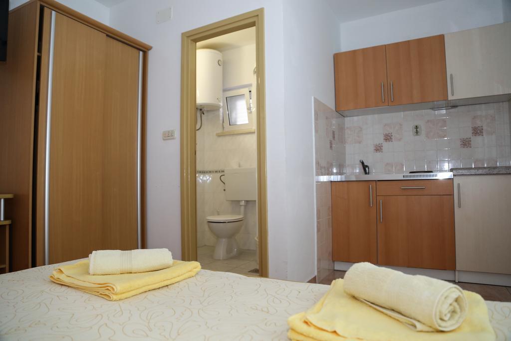 מילנה Apartments Dragica מראה חיצוני תמונה