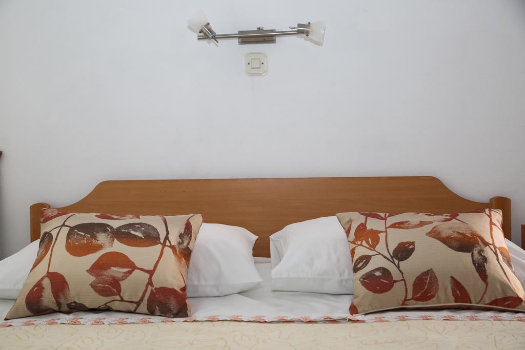 מילנה Apartments Dragica מראה חיצוני תמונה