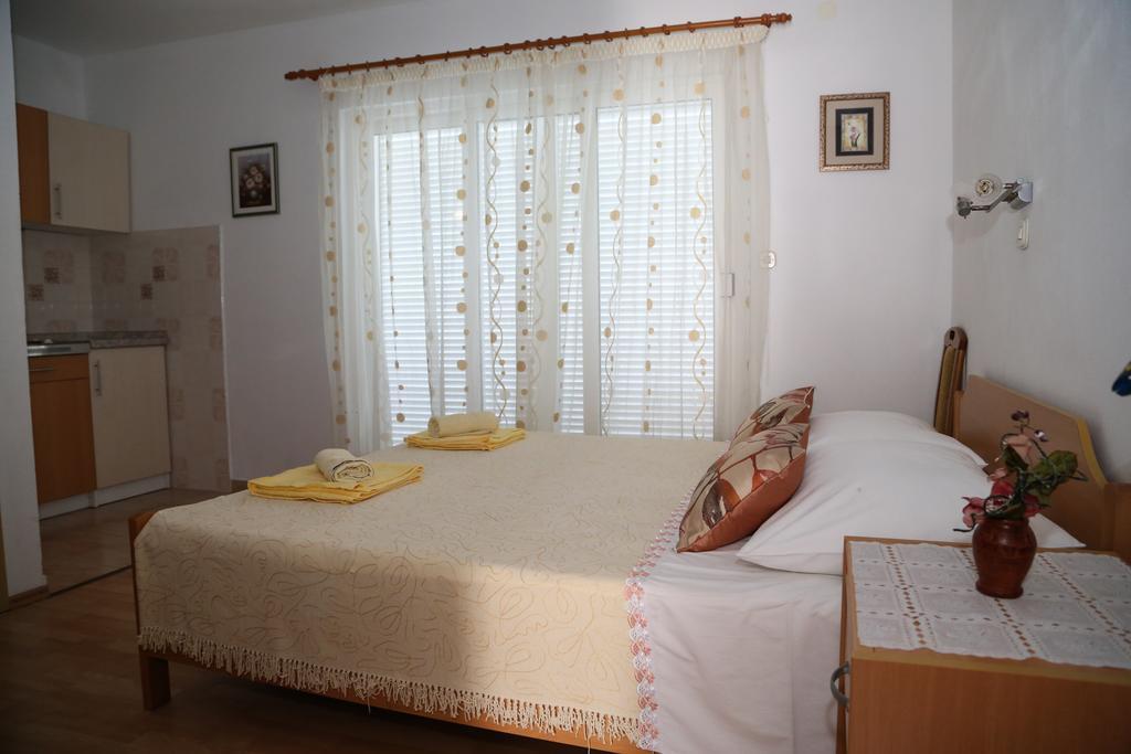 מילנה Apartments Dragica מראה חיצוני תמונה
