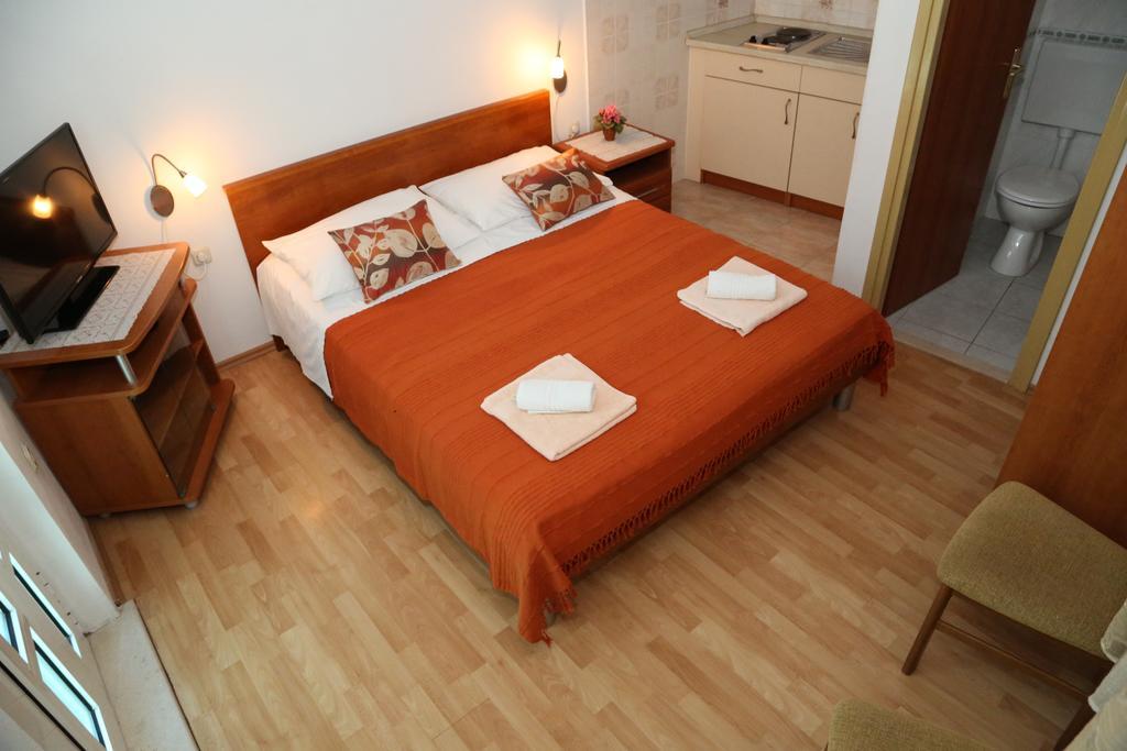 מילנה Apartments Dragica מראה חיצוני תמונה