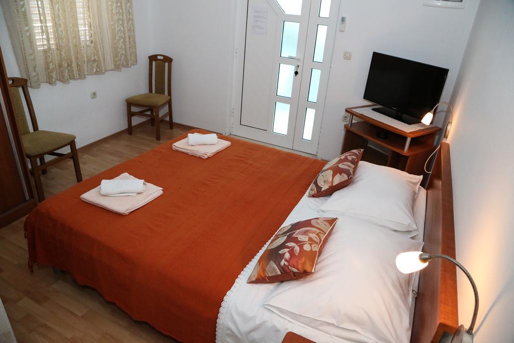 מילנה Apartments Dragica מראה חיצוני תמונה
