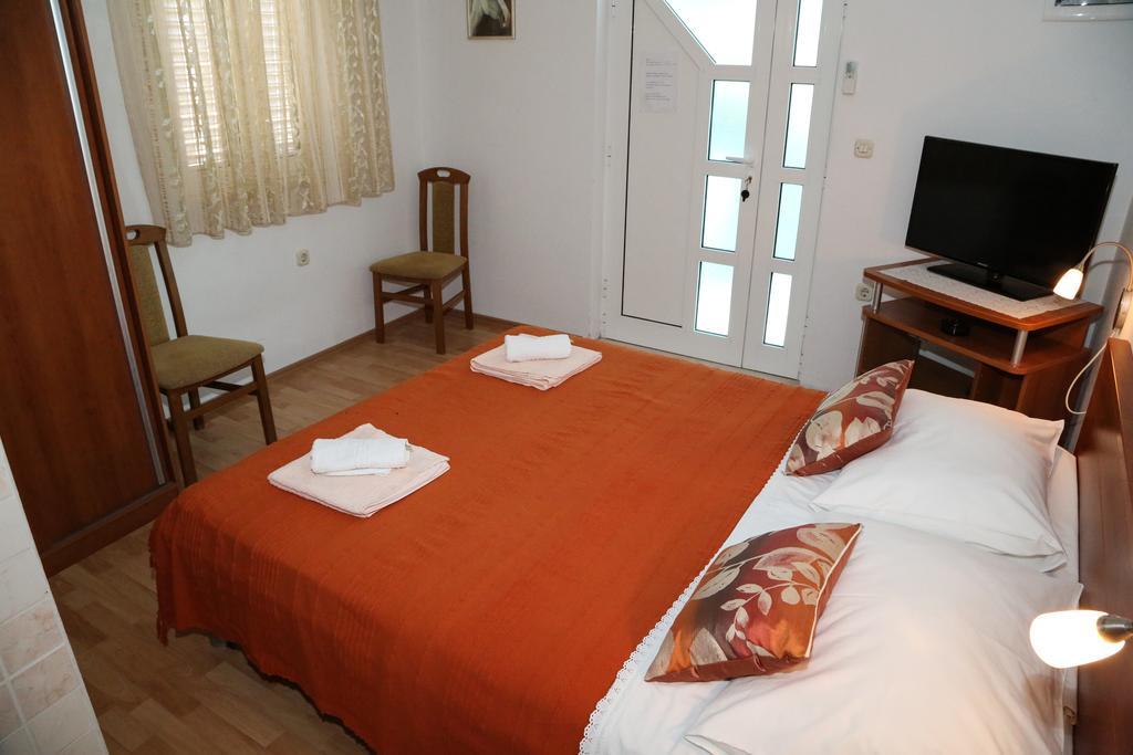 מילנה Apartments Dragica מראה חיצוני תמונה